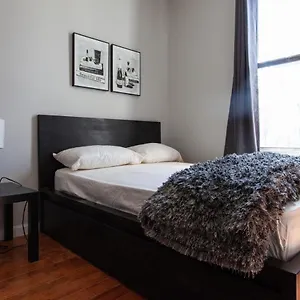 Manhattan City Hostel