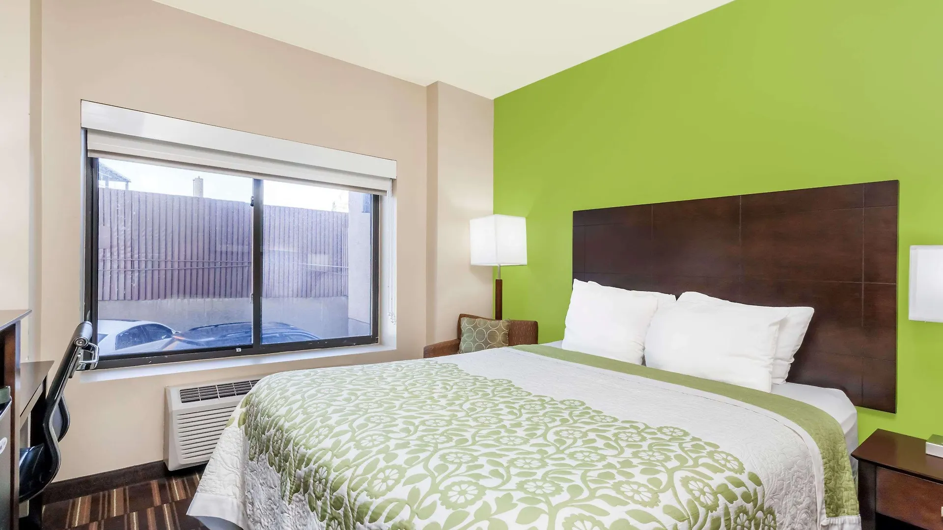 Days Inn & Suites By Wyndham Jamaica Jfk Airport New York 2*,  USA