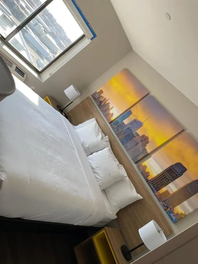 Days Inn & Suites By Wyndham Jamaica Jfk Airport New York