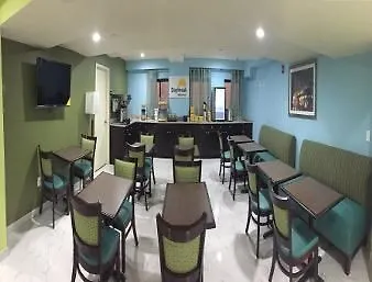 Days Inn & Suites By Wyndham Jamaica Jfk Airport New York